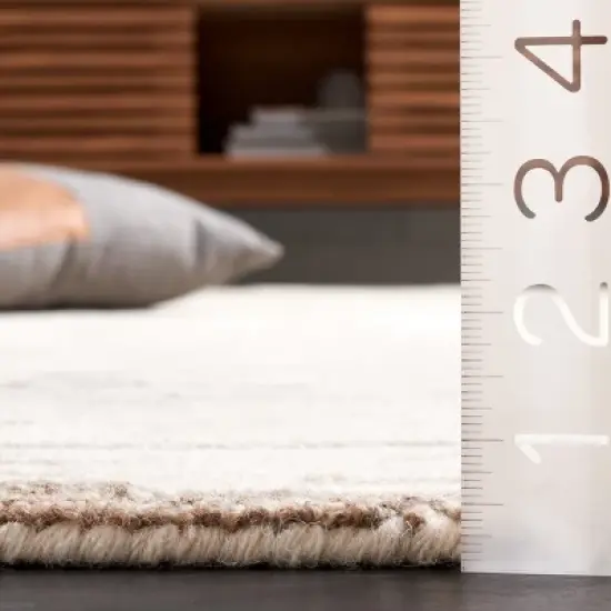 Ebony EBN501 Hand Tufted Area Rug - Safavieh image {2}