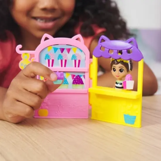Gabby's Dollhouse Fairy Playset image {7}
