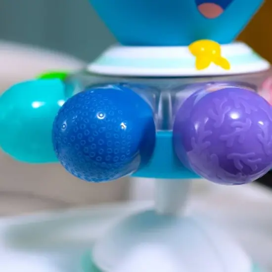 Baby Einstein Ocean Explorers Opus&rsquo;s Spin & Sea Suction Cup Toy image {16}