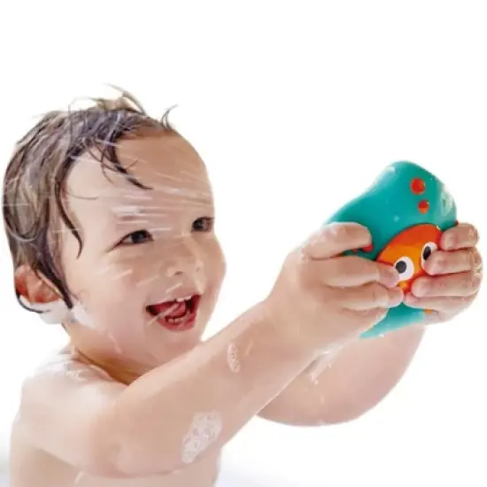 Hape Ocean Floor Squirters: Octopus & Starfish Bath Toy Set, 18mo+ image {4}