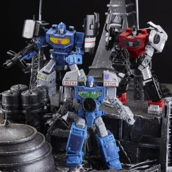 Refraktor Reconnaissance Team Exclusive Three Pack Deluxe Class | Transformers Generations War for Cybertron Siege Chapter Action figures image {2}