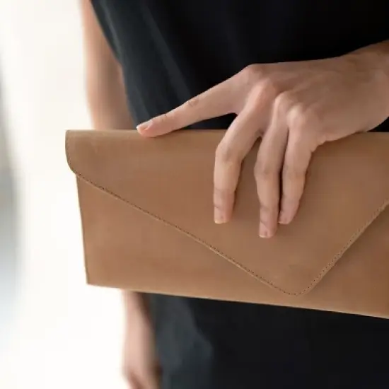 Nisolo Sustainable Women's Luisa Clutch Almond image {4}