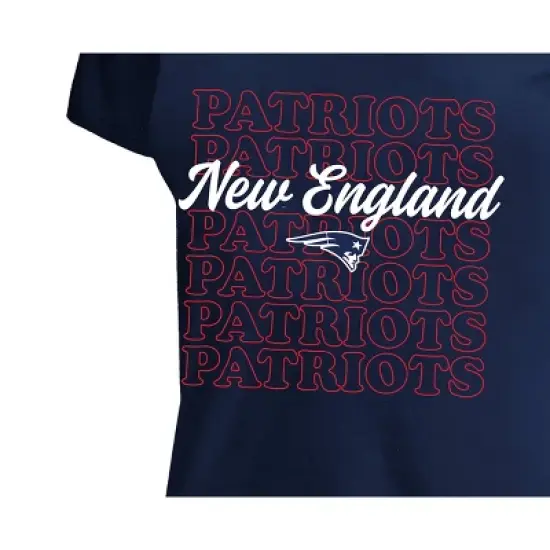 NFL New England Patriots Women's Plus Size Short Sleeve V-Neck T-Shirt image {2}