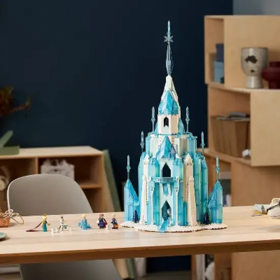 LEGO Disney Princess The Ice Castle Frozen Building Toy 43197 image {1}