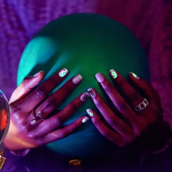 KISS Products imPRESS Fake Nails - Cheeky - 33ct image {4}