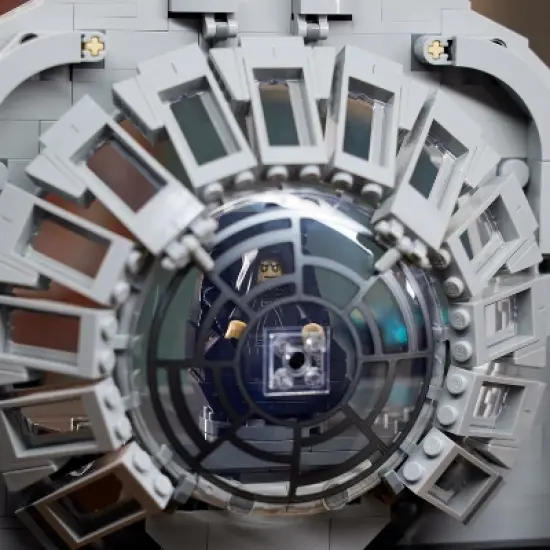 LEGO Star Wars Emperor&rsquo;s Throne Room Diorama Collectible Building Set 75352 image {1}