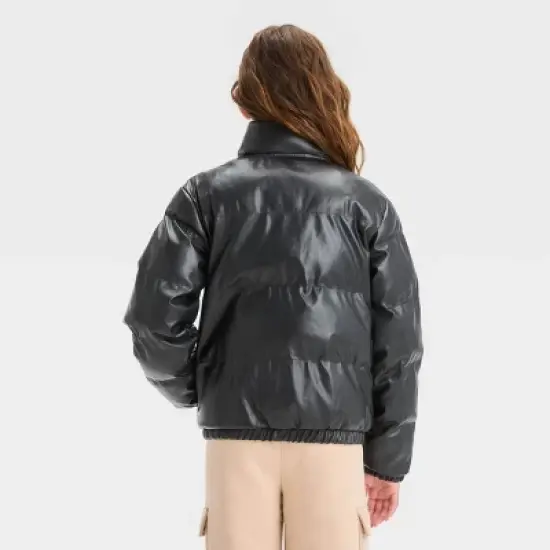 Girls' Solid Cropped Puffer Jacket - art class&trade; Black image {1}