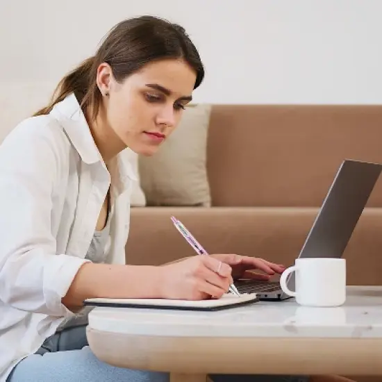 uni-ball 207 Pink Ribbon RT Retractable Gel Pens Medium Point 751774 image {5}