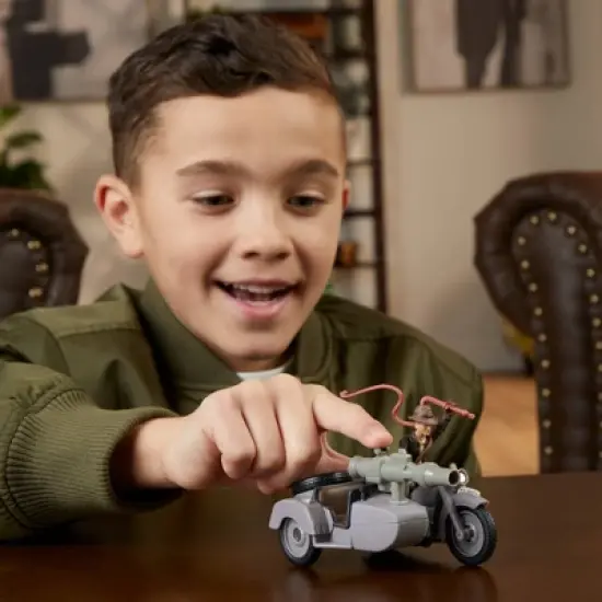 Hasbro Indiana Jones Worlds of Adventure Action Figure with Motorcycle and Sidecar image {9}