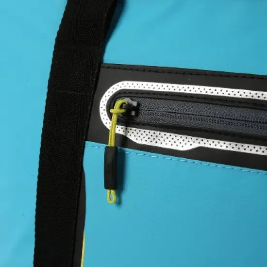 Titan Deep Freeze 20qt Insulated Tote Cooler image {5}