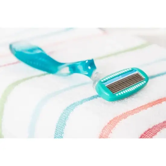 Schick Hydro Silk 5 Sensitive Women Razor Blade Refills image {6}