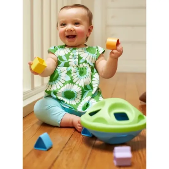 DUPC Green Toys: My First Shape Sorter image {3}
