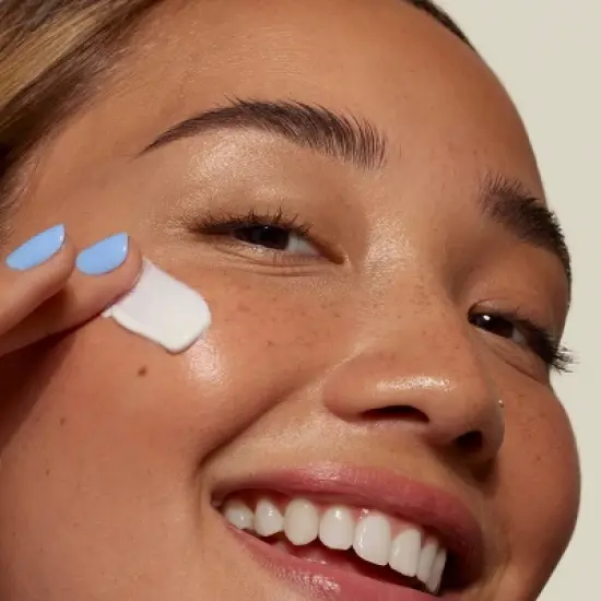 Curology Everyday Sunscreen for Face - SPF 30 - 2.02 fl oz image {4}