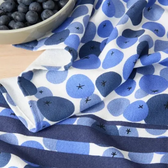Sur La Table Kitchen Essentials 4pk 16"x28" Fresh Blueberries Fruit Kitchen Towels Blue/White: 100% Cotton, Woven, Machine Washable image {4}