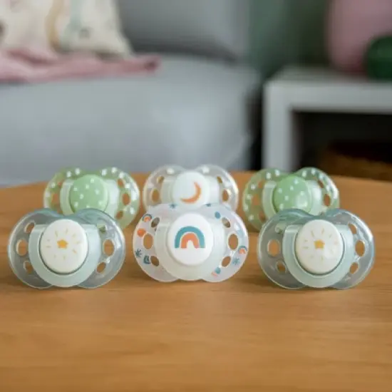 Tommee Tippee Night Pacifier 18-36m - White and Gray - 6pk image {4}