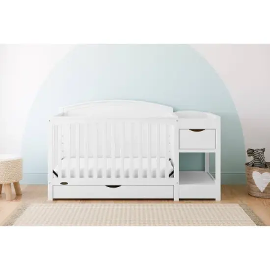 Graco Bellwood 5-in-1 Convertible Crib and Changer image {15}
