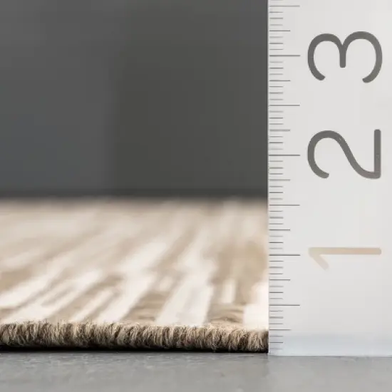 Nuloom Shirlene Stripes Indoor and Outdoor Patio Area Rug 5x7, Beige image {2}