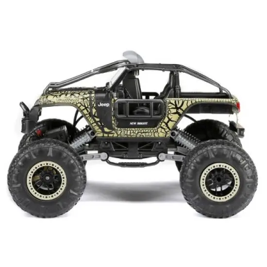 New Bright RC Jeep Trailcat Rock Crawler - 1:14 Scale image {1}