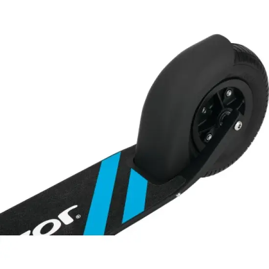 Razor A5 Air Kick Scooter - Black image {3}