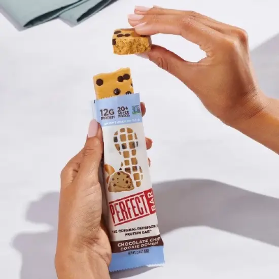 Perfect Bar Chocolate Chip Cookie Dough Refrigerated Protein Bars - 8.7oz/4ct image {5}