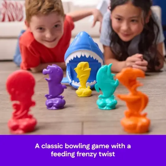 Spin Master Games Shark Strike Board Game image {2}