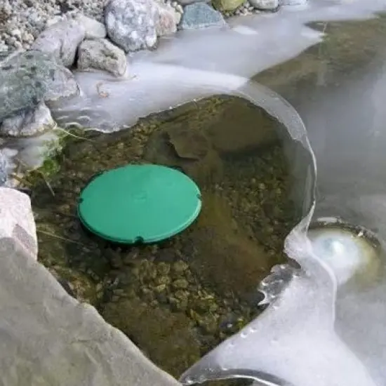 Farm Innovators PS-200 Floating Fish and Plant Safe All Pond De-Icer with Chew Proof Cord and Self Regulating Thermostat, Green image {1}