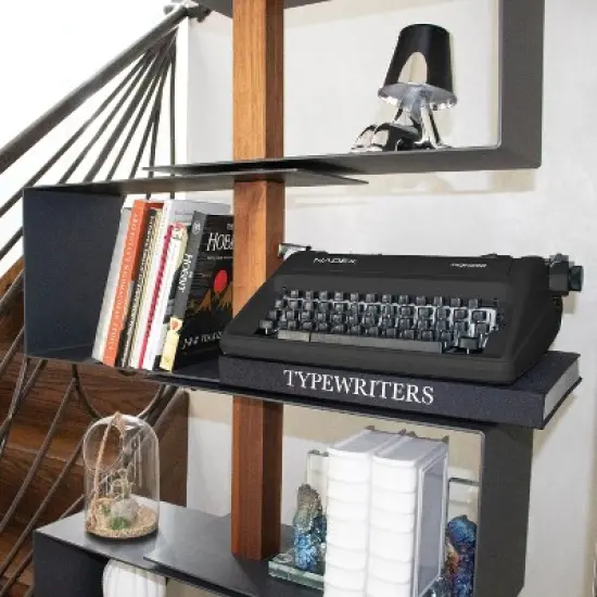 Nadex Coins&trade; Pioneer Manual Typewriter with Durable Travel Case (Black) image {6}