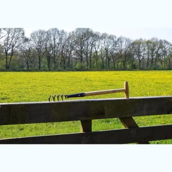 DeWit Corkscrew Weeder &ndash; Eco-Friendly Tool for Easy Root Removal image {4}