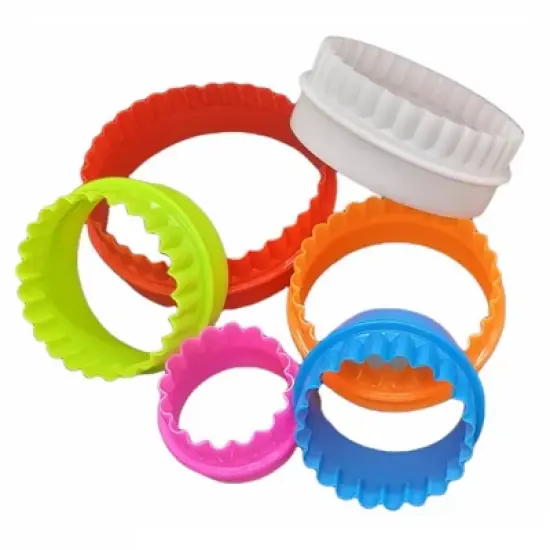 Handy Housewares 6pc Scalloped Biscuit/Cookie Dough Cutter Set, Round & Flower Edged, Dishwasher Safe, Plastic image {5}
