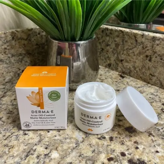 derma e Anti-Acne Oil Control Matte Moisturizer &ndash; 2oz image {6}