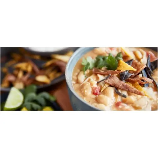 Bush's Great Northern Beans in Mild White Chili Sauce - 15.5oz image {9}