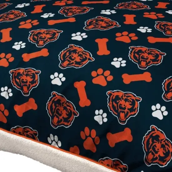 NFL Chicago Bears Bones Repeat Faux Shearling Pet Bed image {1}