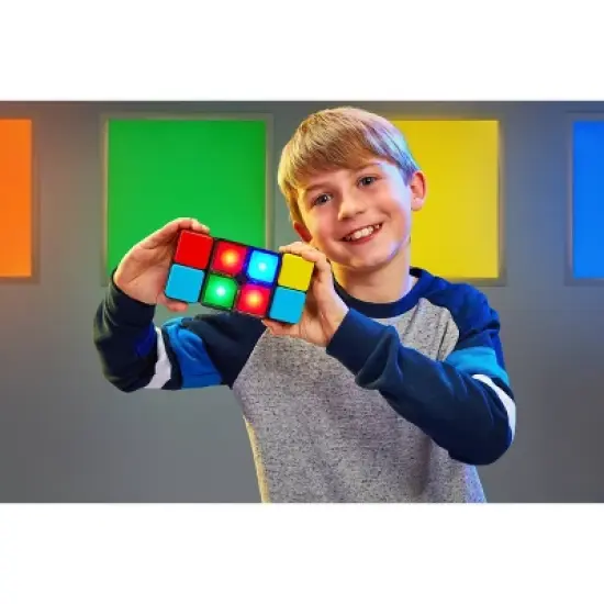 Moose Games Flipside Electronic Game: Memory Skills Educational Toy for 1-2 Players image {10}