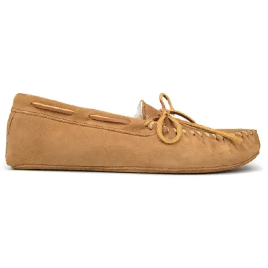 Minnetonka Men's Suede Sheepskin Softsole Moccasin image {2}