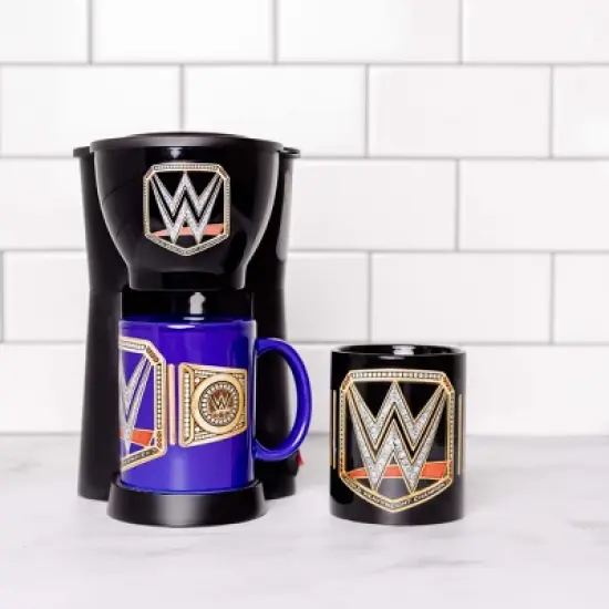 Uncanny Brands WWE Coffee Maker Gift Set with 2 Mugs - Caffeinate Like A Champion image {2}