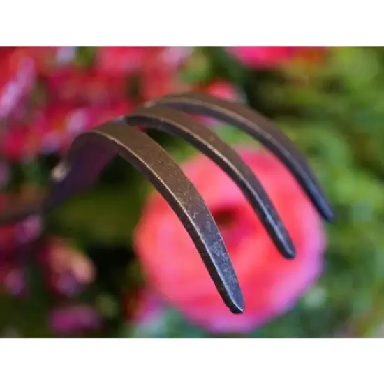 DeWit Ninja Cultivator &ndash; Precision Tool for Weeding & Soil Aeration image {2}