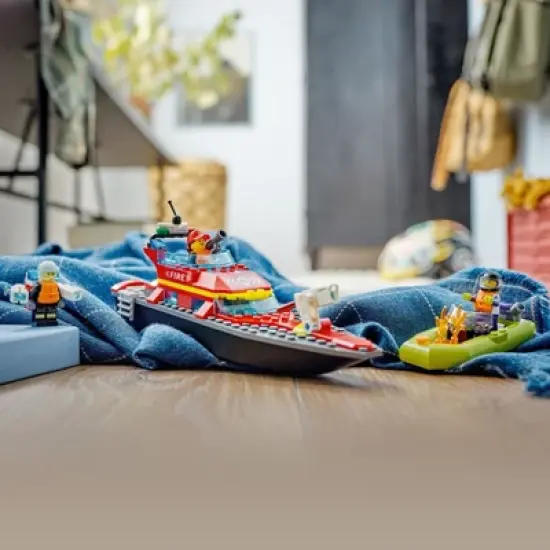 LEGO City Fire Rescue Boat Toy, Floats on Water Set 60373 image {5}