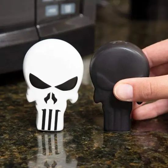 Seven20 Marvel The Punisher Black & White Skull Logo Ceramic Salt & Pepper Shaker Set image {2}
