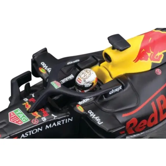 Aston Martin Red Bull Racing RB16 #33 Max Verstappen Winner Formula One F1 Abu Dhabi GP (2020) 1/43 Diecast Model Car by Bburago image {2}