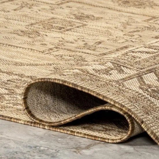 nuLOOM Candace Traditional Vintage Indoor/Outdoor Area Rug image {3}