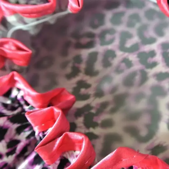 Wrapables Stylish Satin Shower Cap image {3}