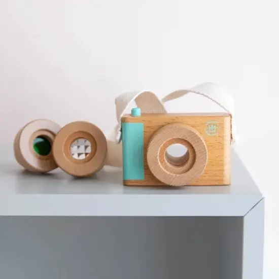 Manhattan Toy Natural Historian Wooden Camera Pretend Time Play with Clear, Green and Kaleidoscope Lenses image {4}