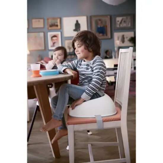 BABYBJ&Ouml;RN Booster Seat - White image {3}