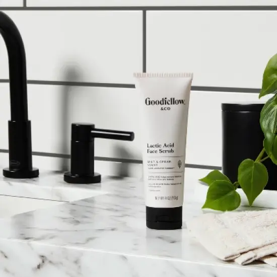 Exfoliating Face Scrub - 4 fl oz - Goodfellow & Co&trade; image {1}
