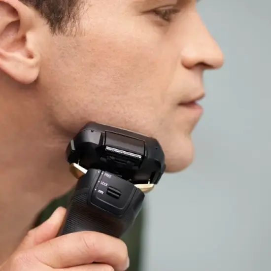 Panasonic Men's Arc5 Electric Shaver image {1}