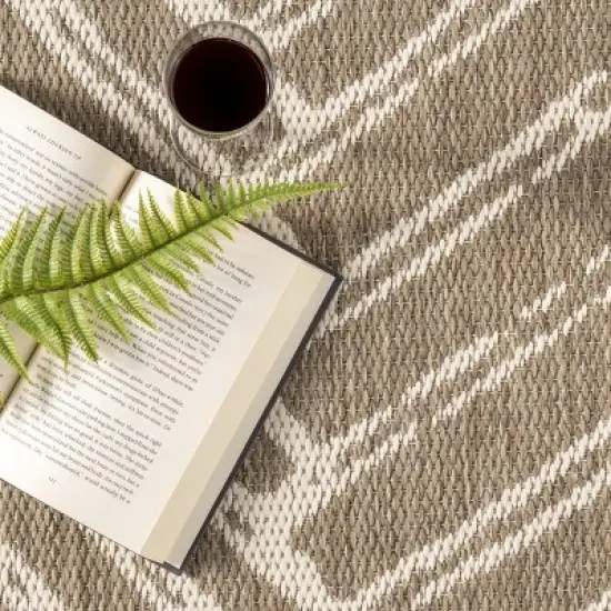 nuLOOM Macklin Herringbone Indoor/Outdoor Area Rug image {5}