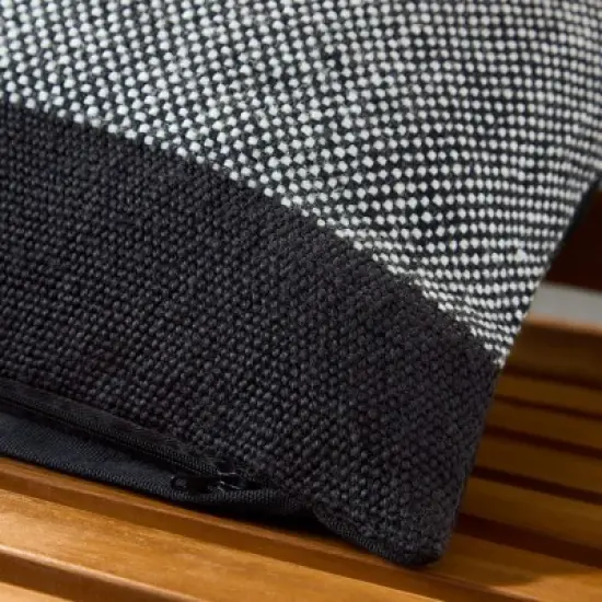 TOWN & COUNTRY TERRA Alara Solid Border Handcrafted Indoor Outdoor Decorative Pillow image {4}