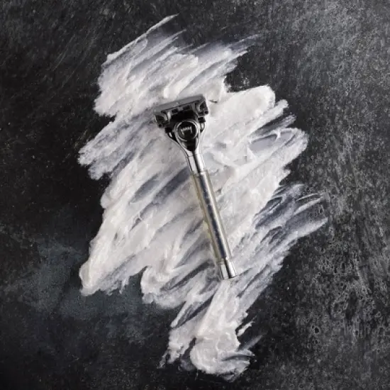 Cremo Barber Grade Razor Handle with 2 Refills Set - 3ct image {5}