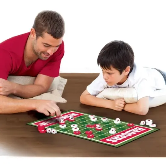 MasterPieces Officially licensed NCAA Wisconsin Badgers Checkers Board Game for Families and Kids ages 6 and Up image {4}