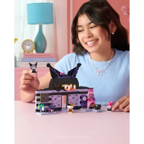 Hello Kitty Medium Playset & 2_1.5" Figures Sanrio Medium Building Set - Kuromi's Haunted House image {17}